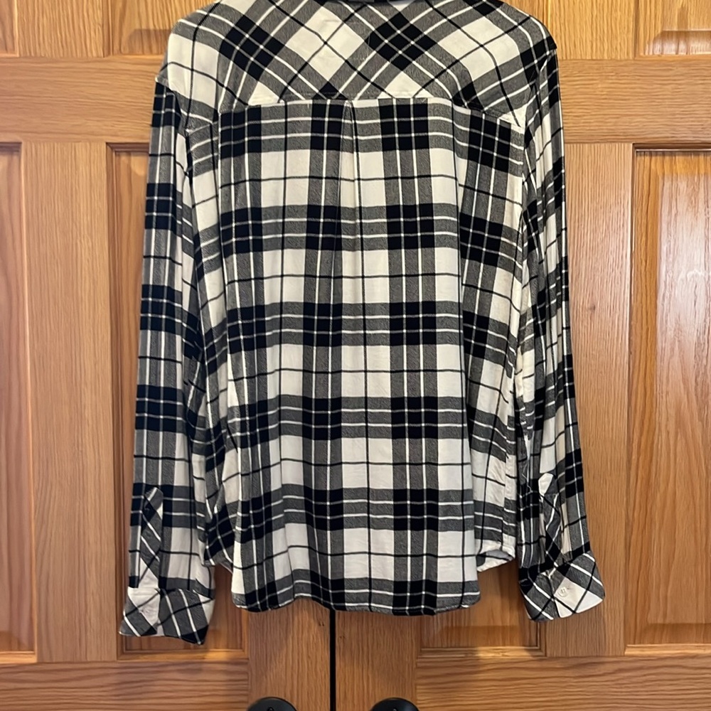 Rails button down - Picture 2 of 2